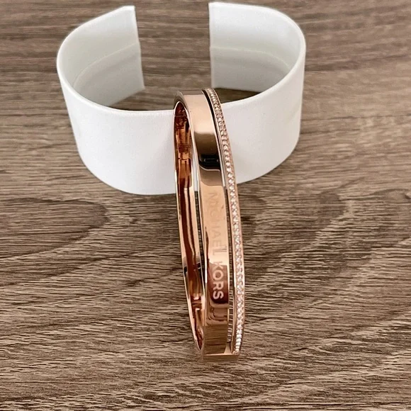 NEW MICHAEL KORS LAKE Rose Gold & Black Leather Watch  display picture 1
